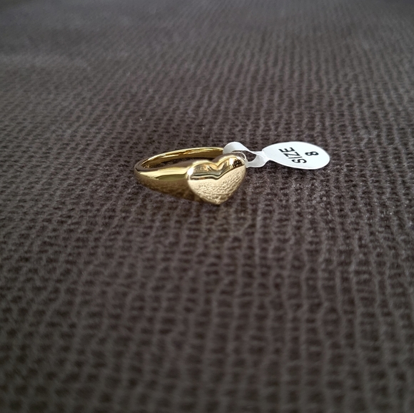 Simply Silver🤍 Gold💛 Heart Ring - Picture 13 of 16